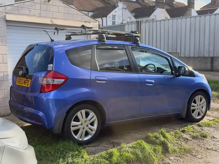 Honda Jazz 2011 photo 3