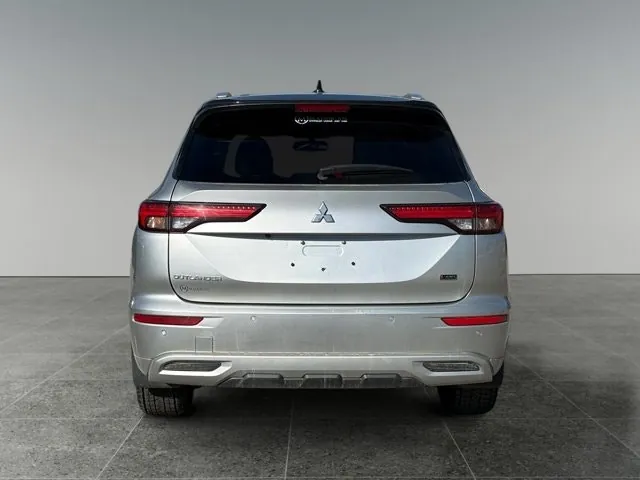 Mitsubishi Outlander 2024 photo 5
