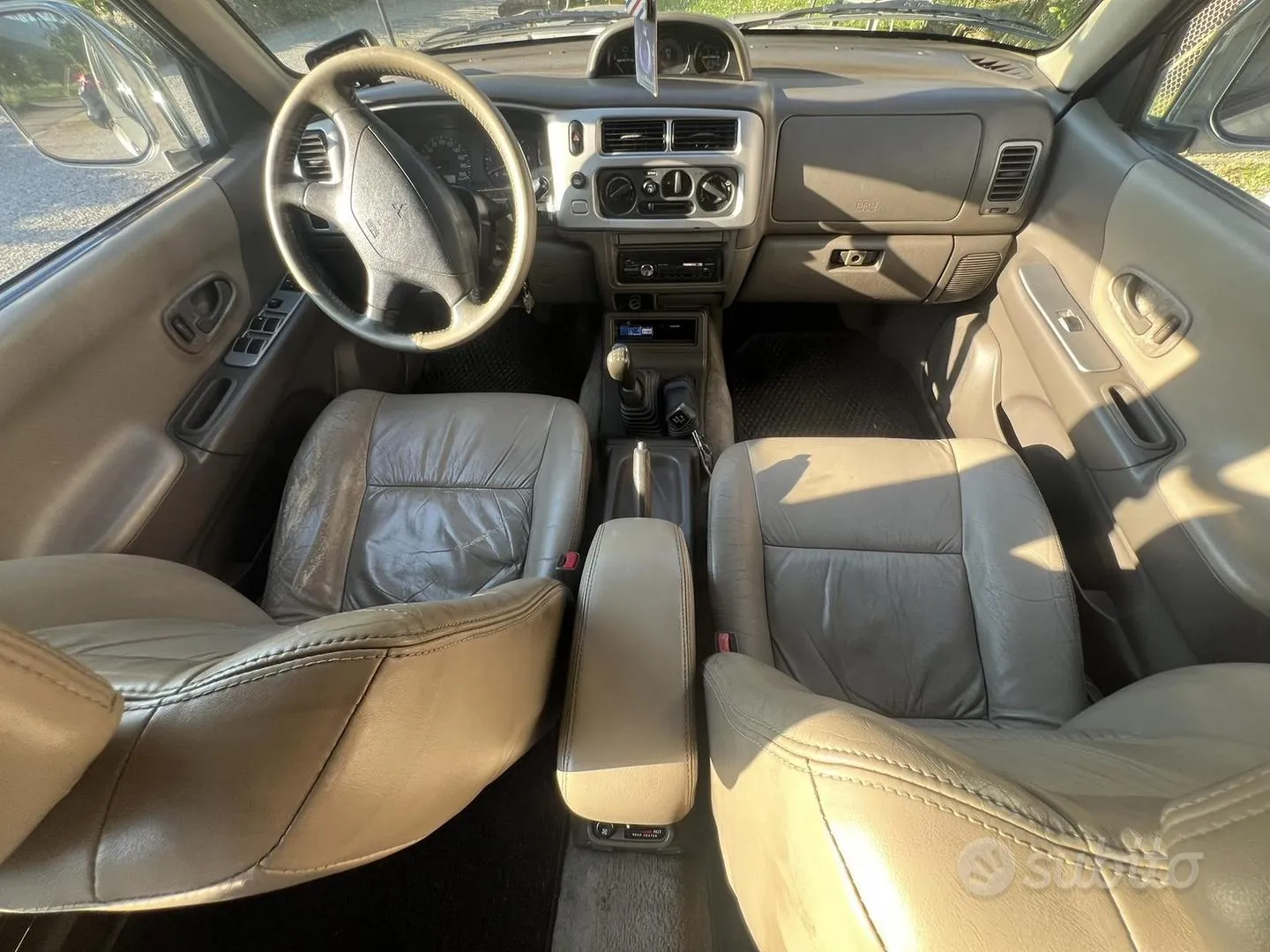 Mitsubishi Pajero 1999 photo 3