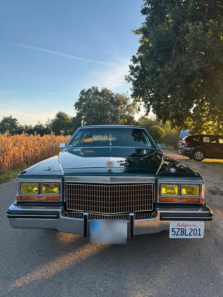 Cadillac Fleetwood Brougham