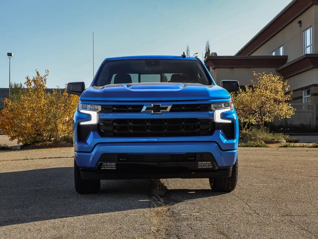 Chevrolet Silverado 1500 2025 photo 3