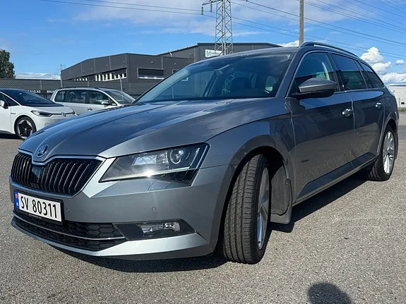 Skoda Superb 2017 photo 5