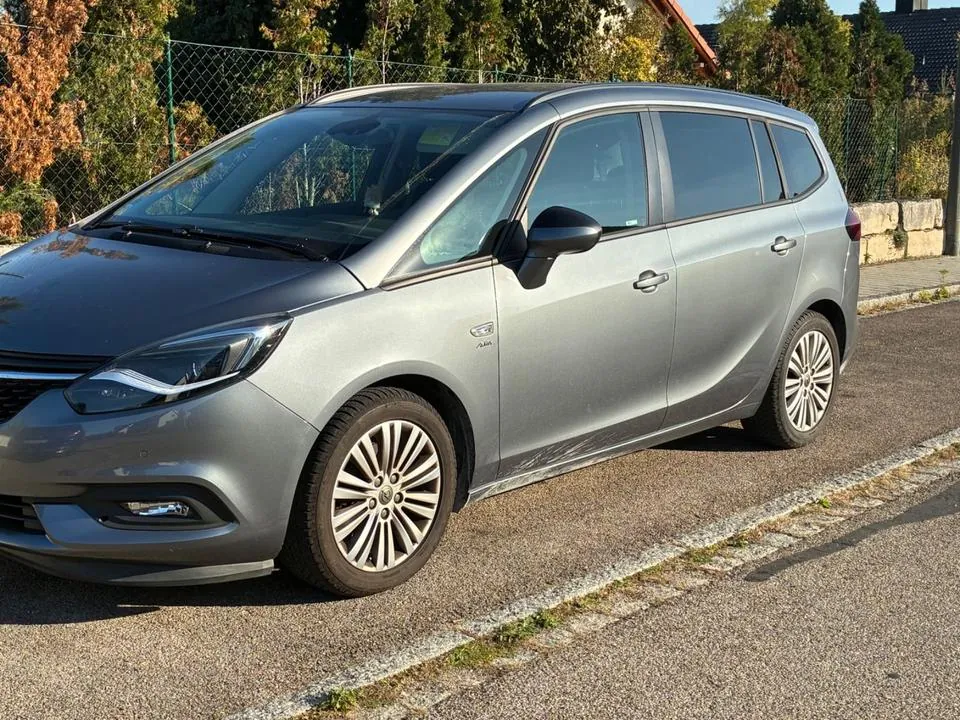 Opel Zafira Tourer