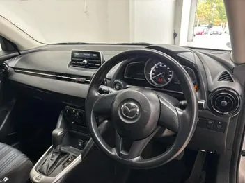 Mazda Demio 2016 photo 4