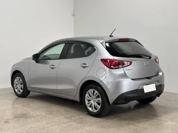 Mazda Demio 2016 photo 3
