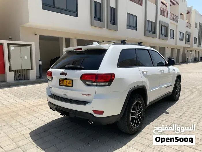Jeep Grand Cherokee 2019 photo 3