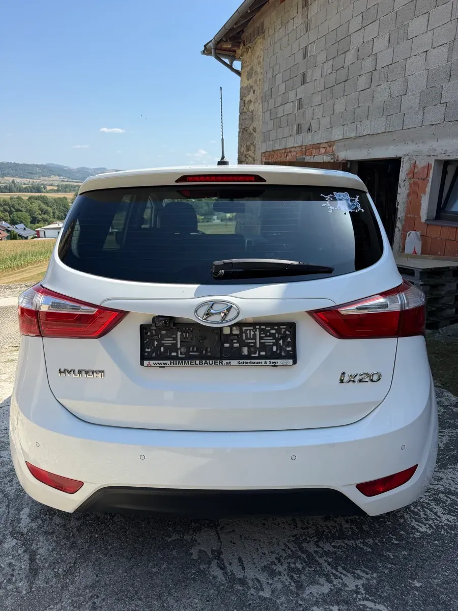 Hyundai Ix20 2016 photo 2