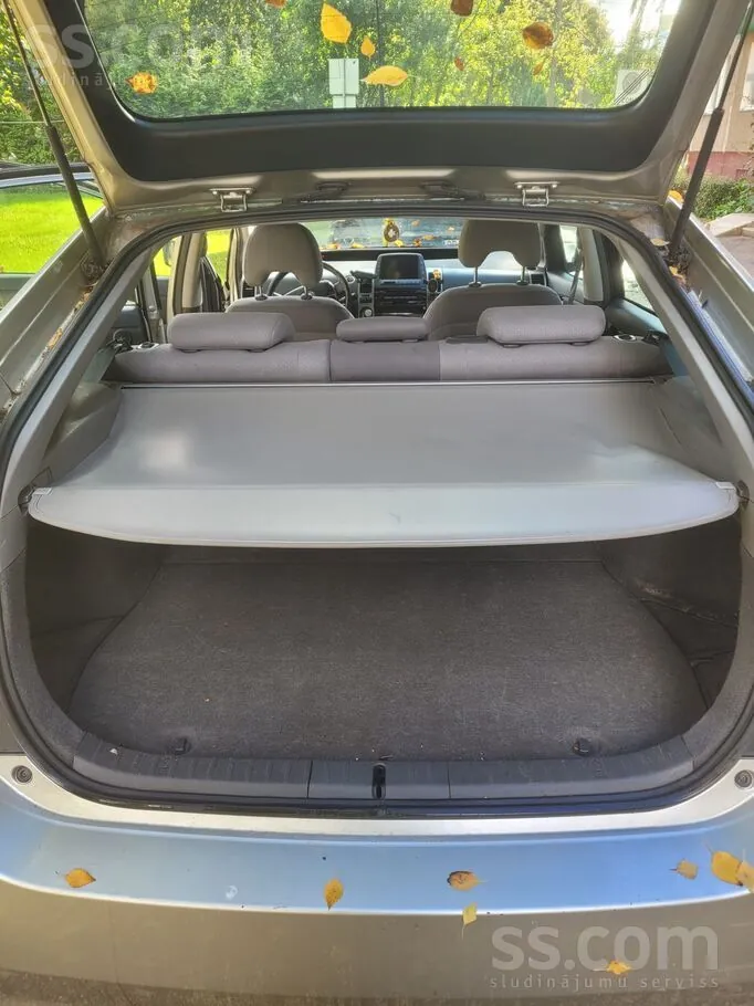 Toyota Prius 2004 photo 3