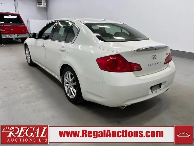 Infiniti G35 2008 photo 4