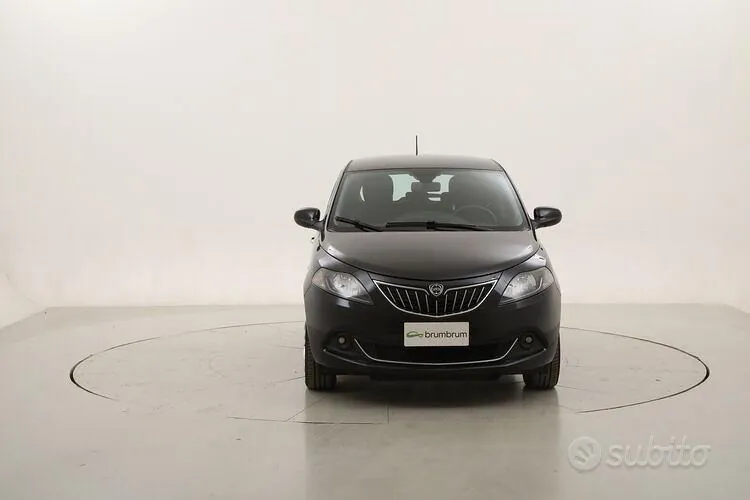 Lancia Ypsilon 2023 photo 2