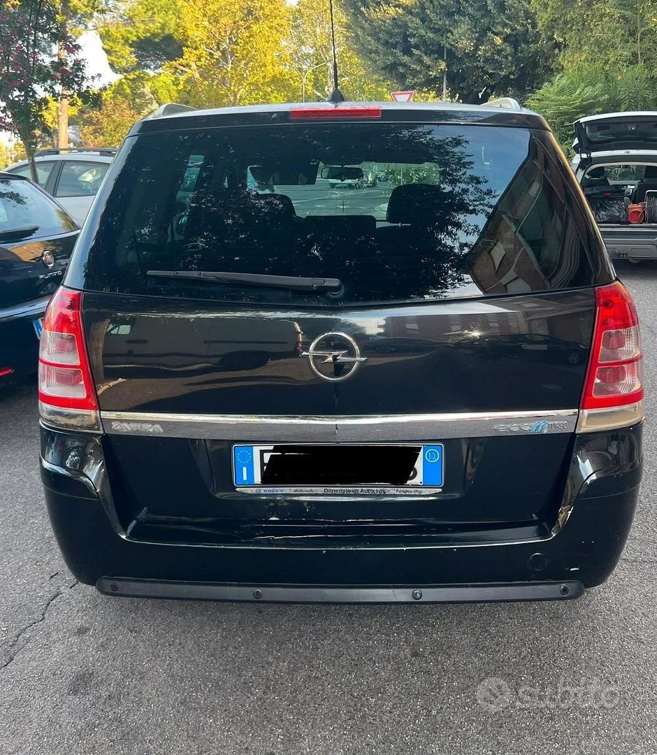 Opel Zafira 2012 photo 4