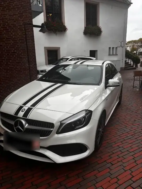 Mercedes-Benz A 180