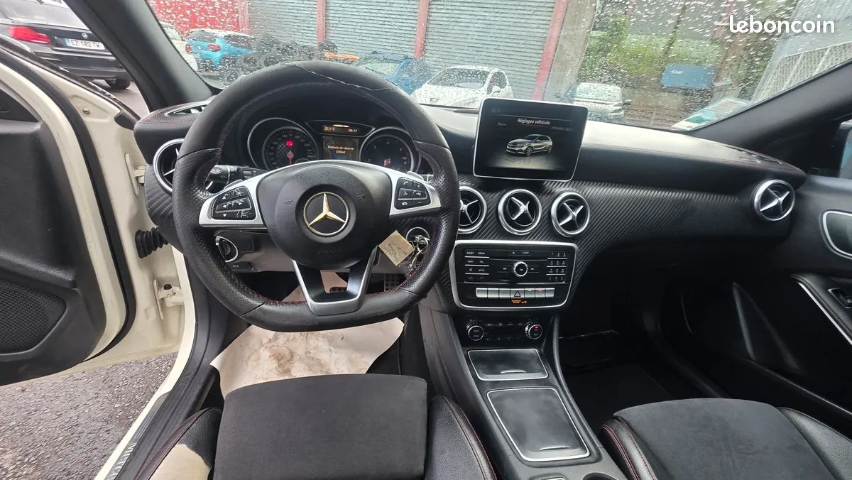 Mercedes-Benz A-Class 2015 photo 4