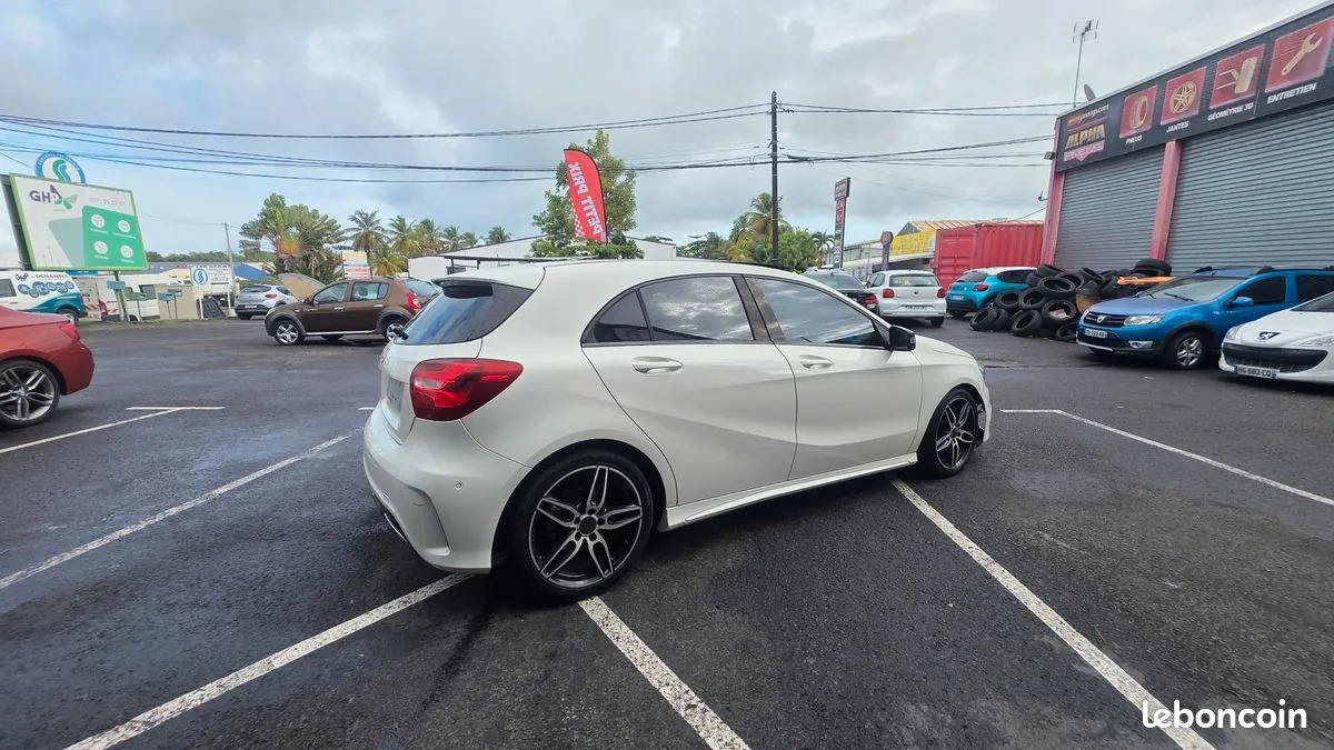 Mercedes-Benz A-Class 2015 photo 2