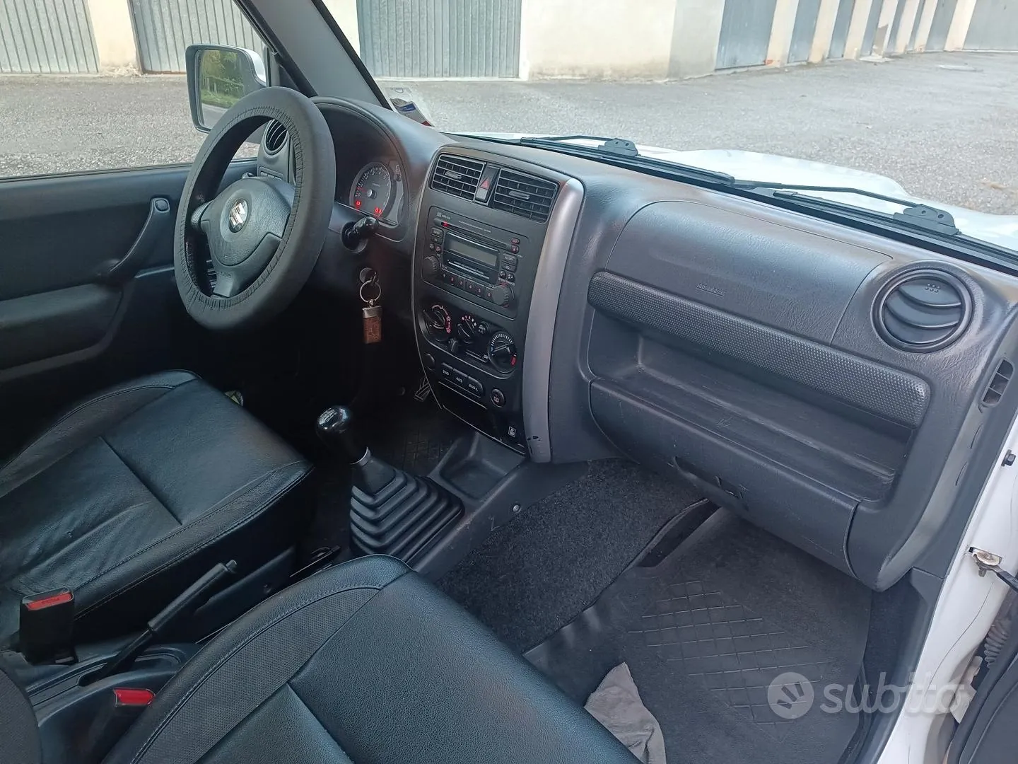 Suzuki Jimny 2014 photo 4