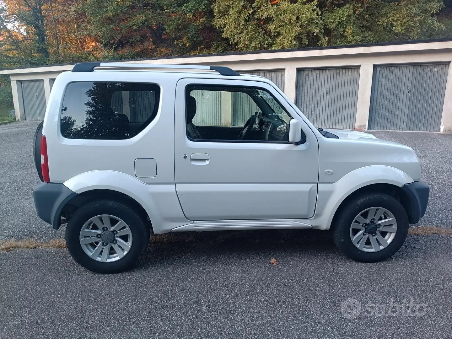 Suzuki Jimny 2014 photo 2