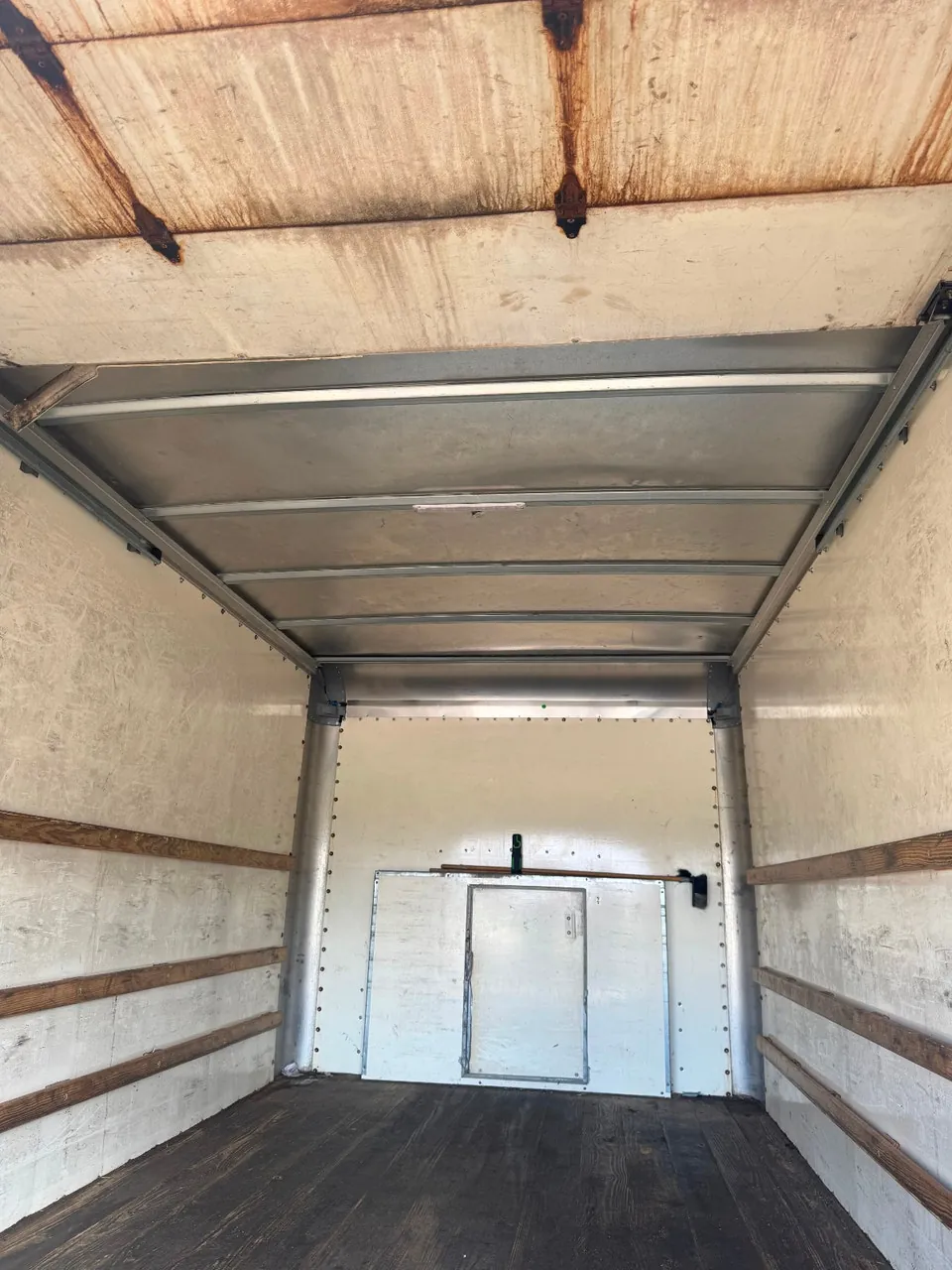 Ford E-450 2017 photo 5