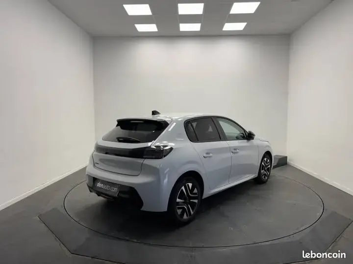 Peugeot 208 2026 photo 5