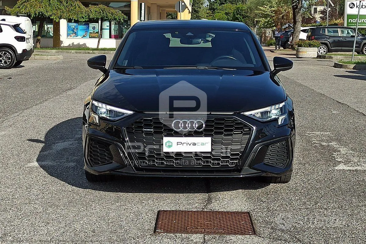 Audi A3 2022 photo 2