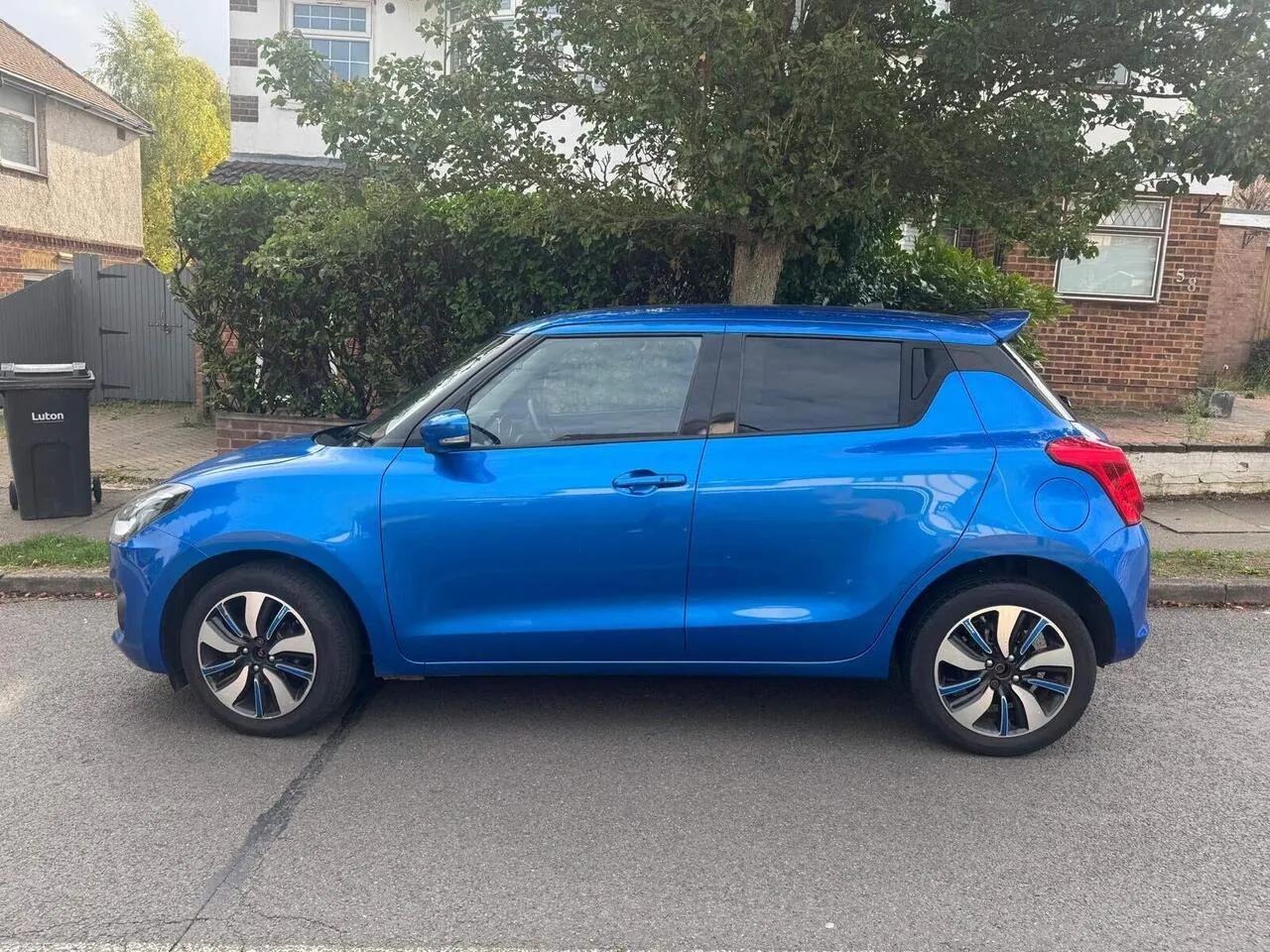 Suzuki Swift 2018 photo 2