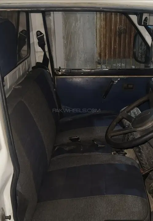 Suzuki Ravi