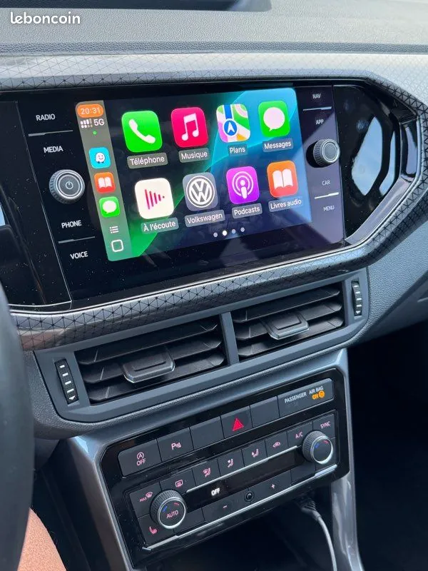 Volkswagen T-Cross 2020 photo 2