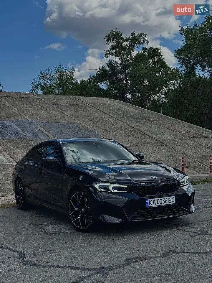 BMW 3 Series 2023 photo 2