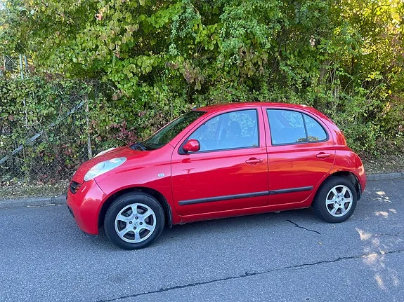 Nissan Micra 2004 photo 2