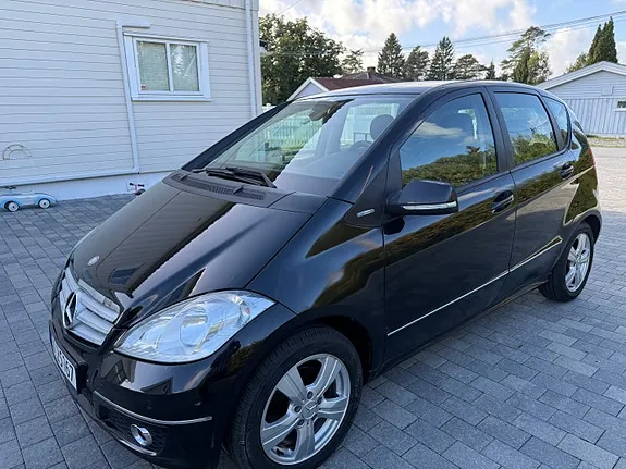 Mercedes-Benz A160 2012 photo 3