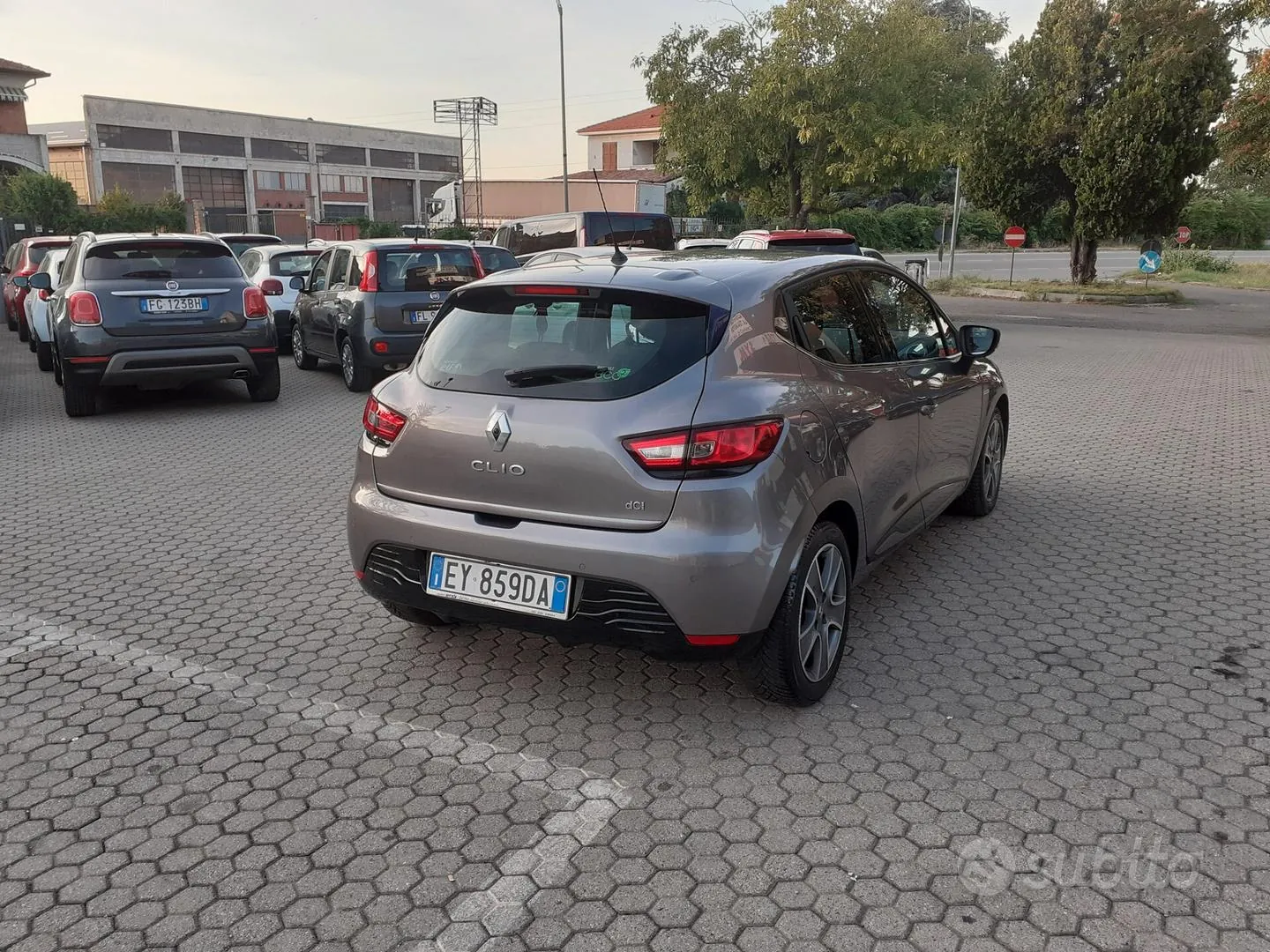 Renault Clio 2015 photo 5
