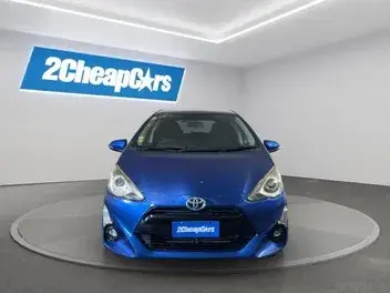 Toyota Aqua 2015 photo 3