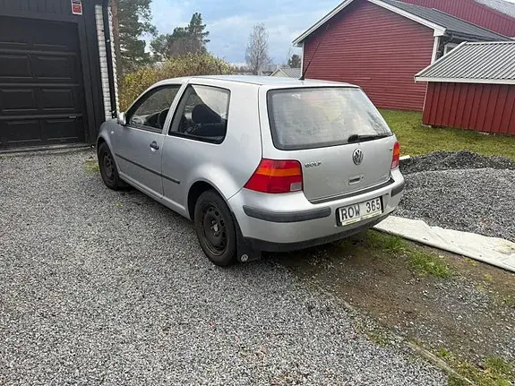 Volkswagen Golf 4 2001 photo 3