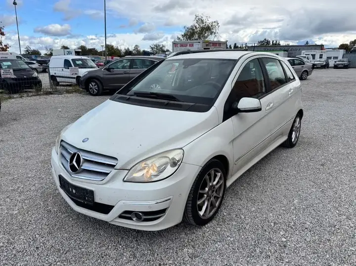 Mercedes-Benz B