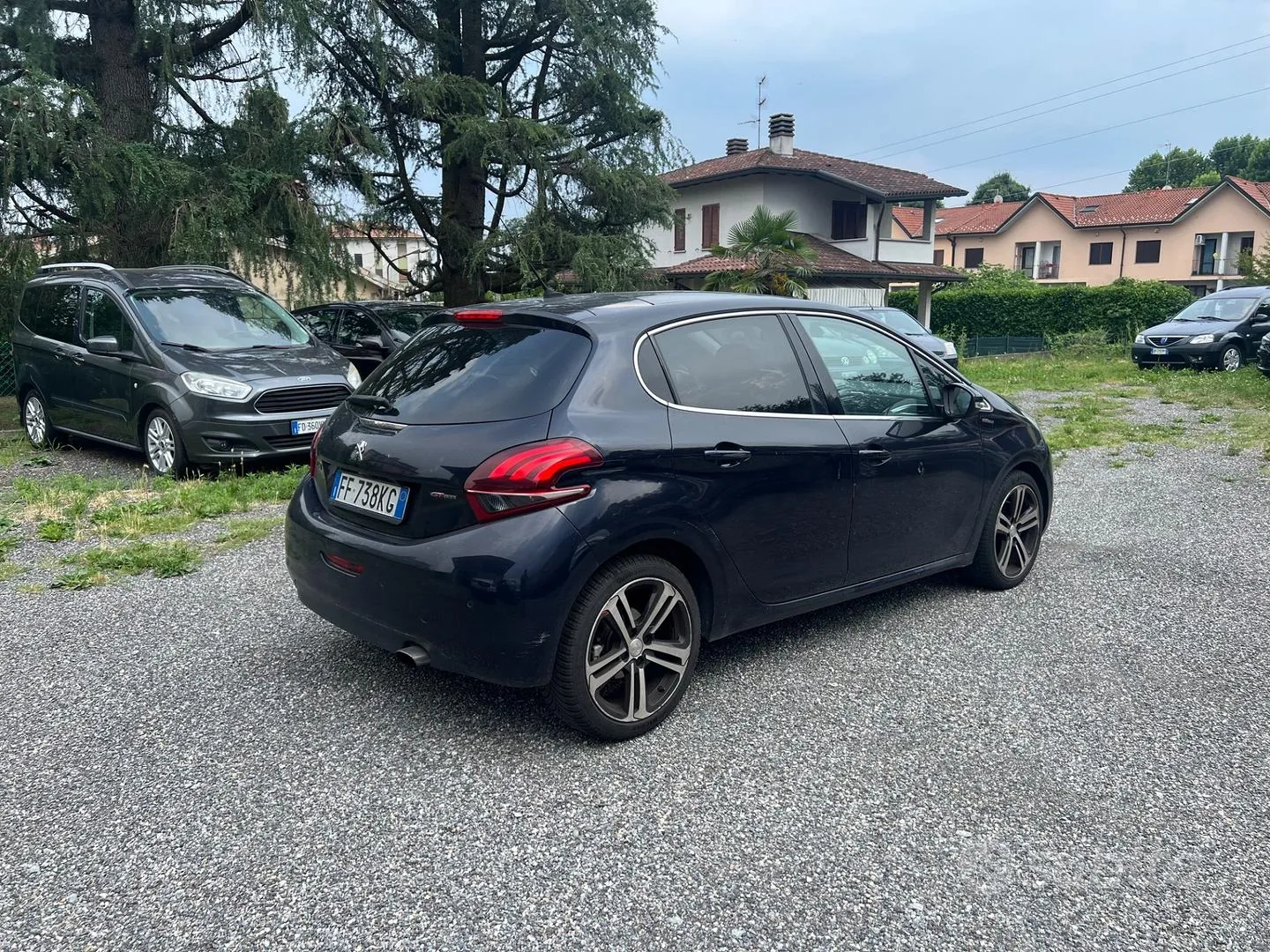 Peugeot 208 2016 photo 4