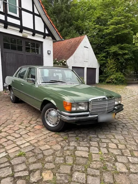 Mercedes-Benz W116