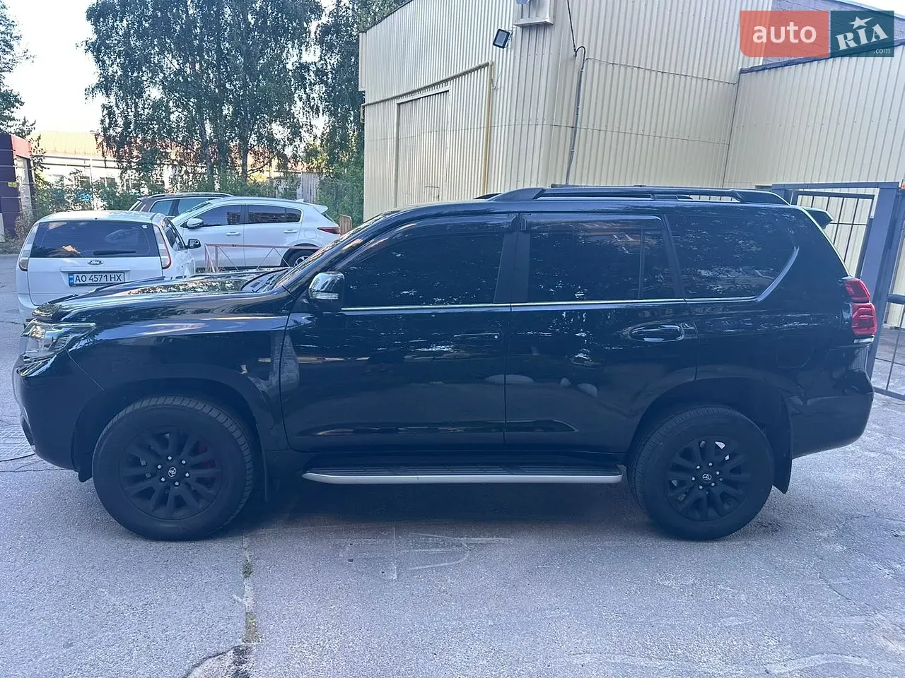 Toyota Land Cruiser Prado 2017 photo 3