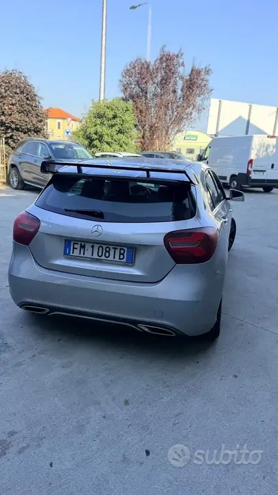 Mercedes-Benz A 180 2017 photo 5