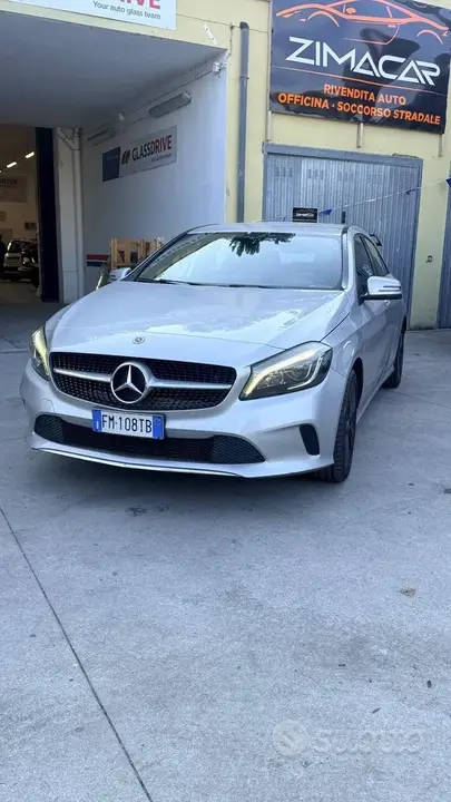 Mercedes-Benz A 180