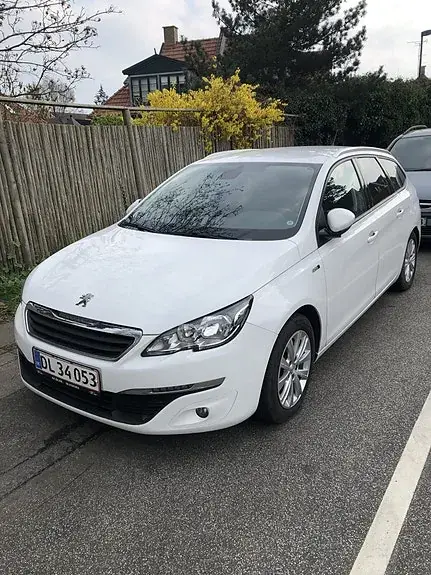 Peugeot 308 2016 photo 2