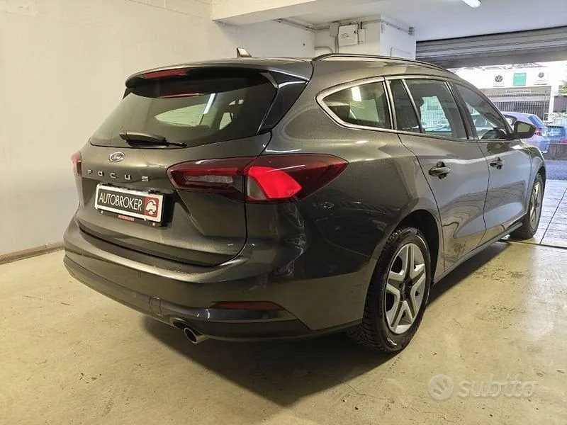 Ford Focus 2023 photo 4