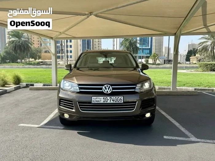 Volkswagen Touareg 2012 photo 2
