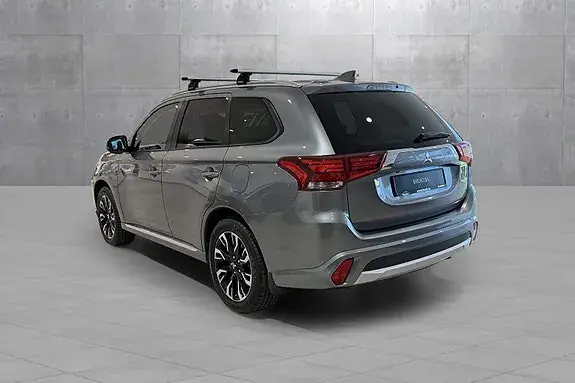Mitsubishi Outlander 2018 photo 3