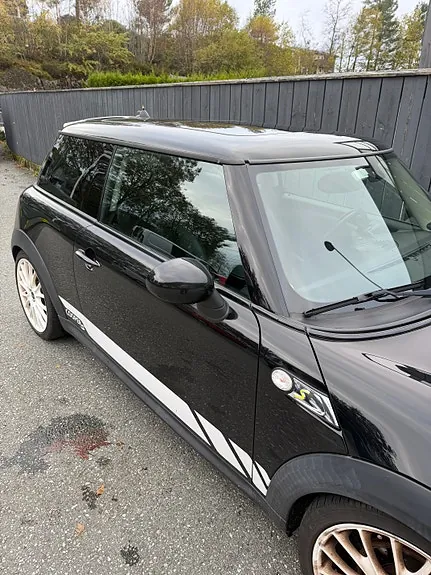 Mini Cooper S 2011 photo 2