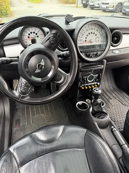 Mini Cooper S 2011 photo 3