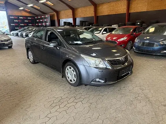Toyota Avensis 2011 photo 3