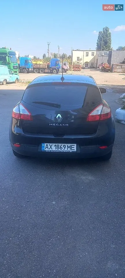 Renault Megane 2011 photo 4
