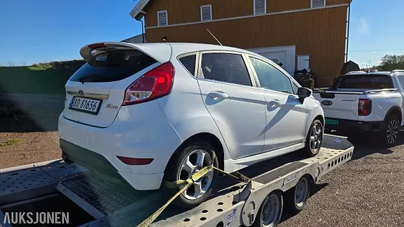 Ford Fiesta 2013 photo 4