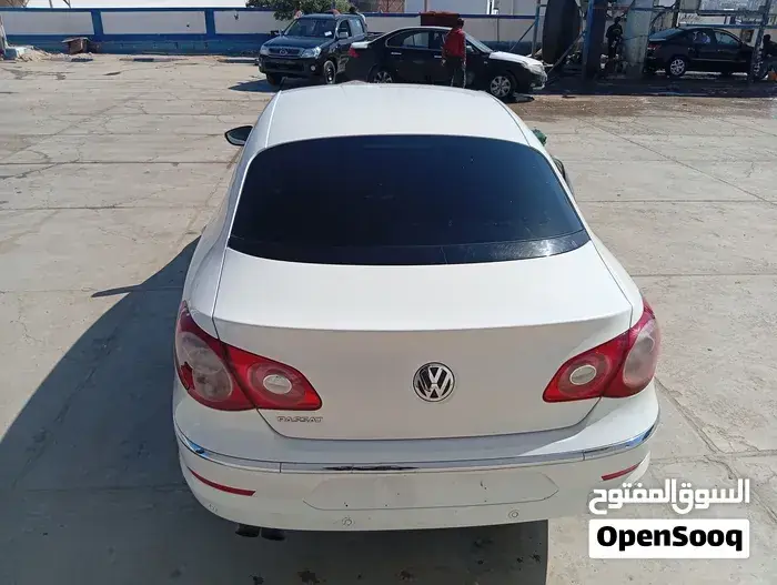 Volkswagen Passat 2011 photo 3