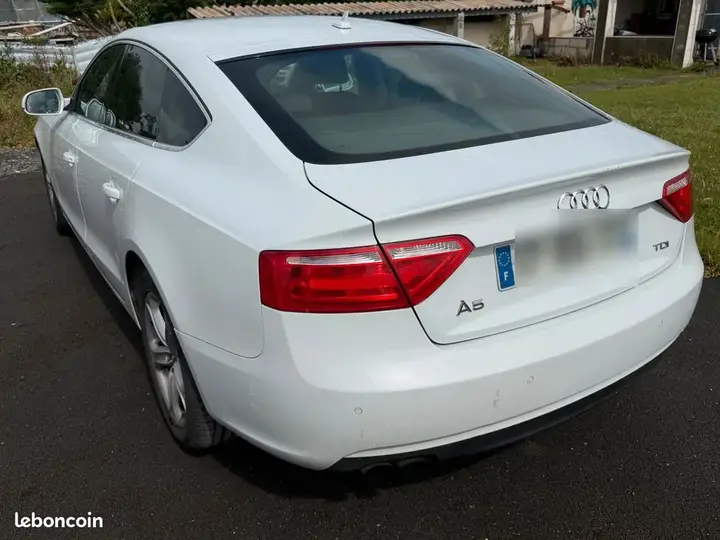 Audi A5 2012 photo 3