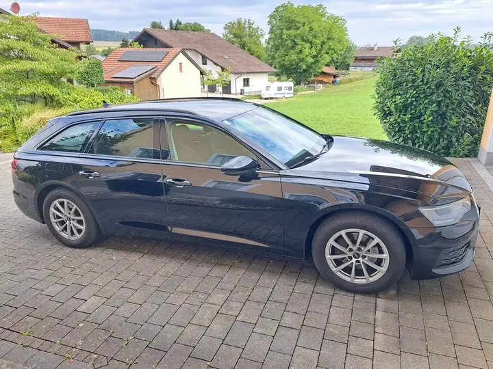 Audi A6 Avant 2021 photo 2